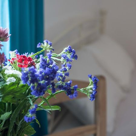 Depis Suites Naxos City Екстериор снимка