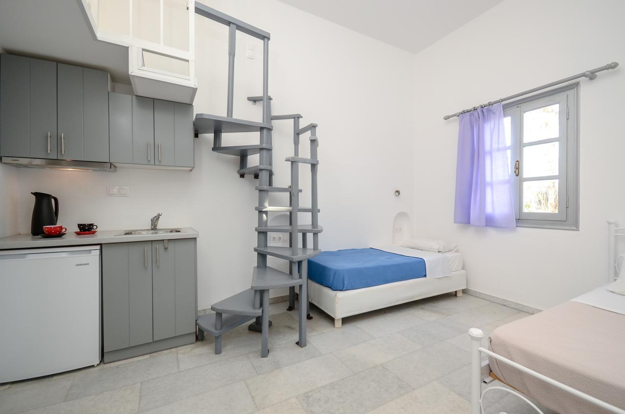Depis Suites Naxos City Екстериор снимка