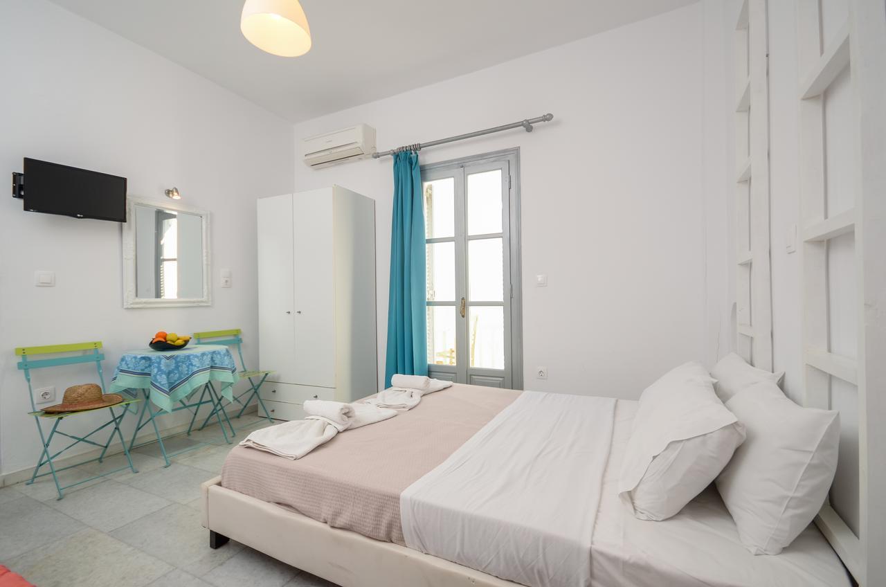 Depis Suites Naxos City Екстериор снимка