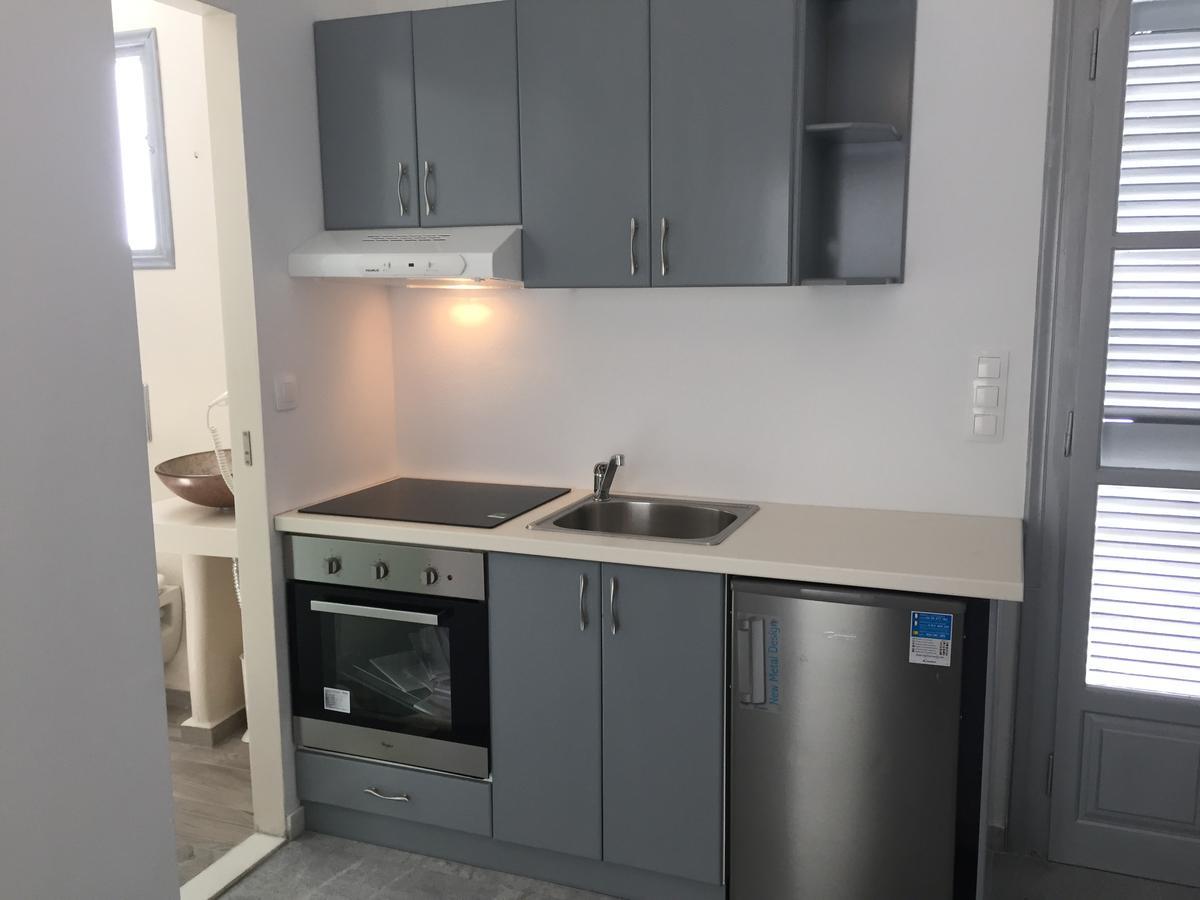 Depis Suites Naxos City Екстериор снимка