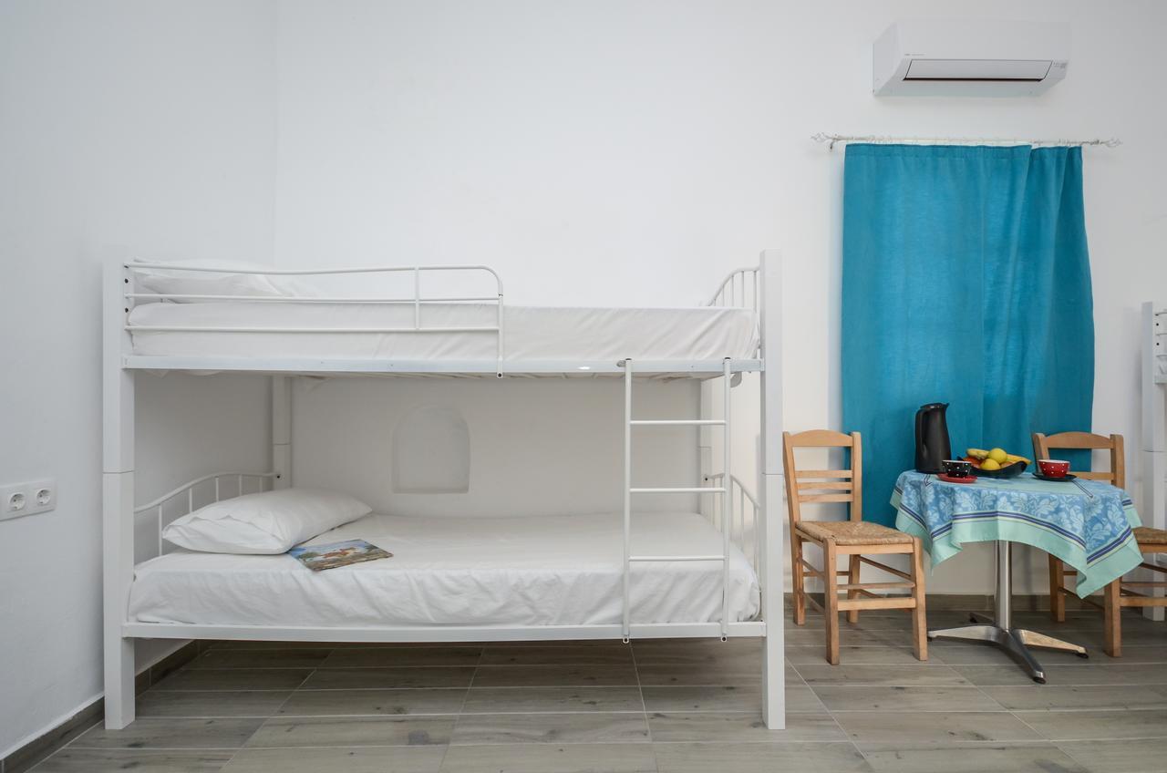 Depis Suites Naxos City Екстериор снимка