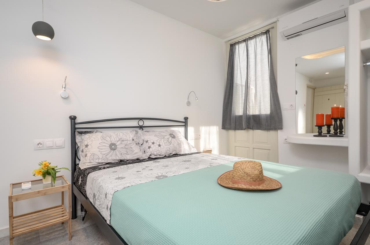 Depis Suites Naxos City Екстериор снимка