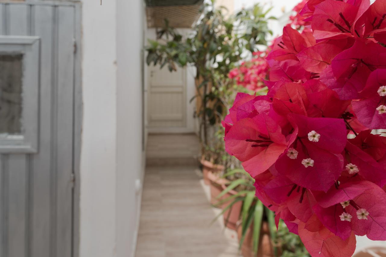 Depis Suites Naxos City Екстериор снимка