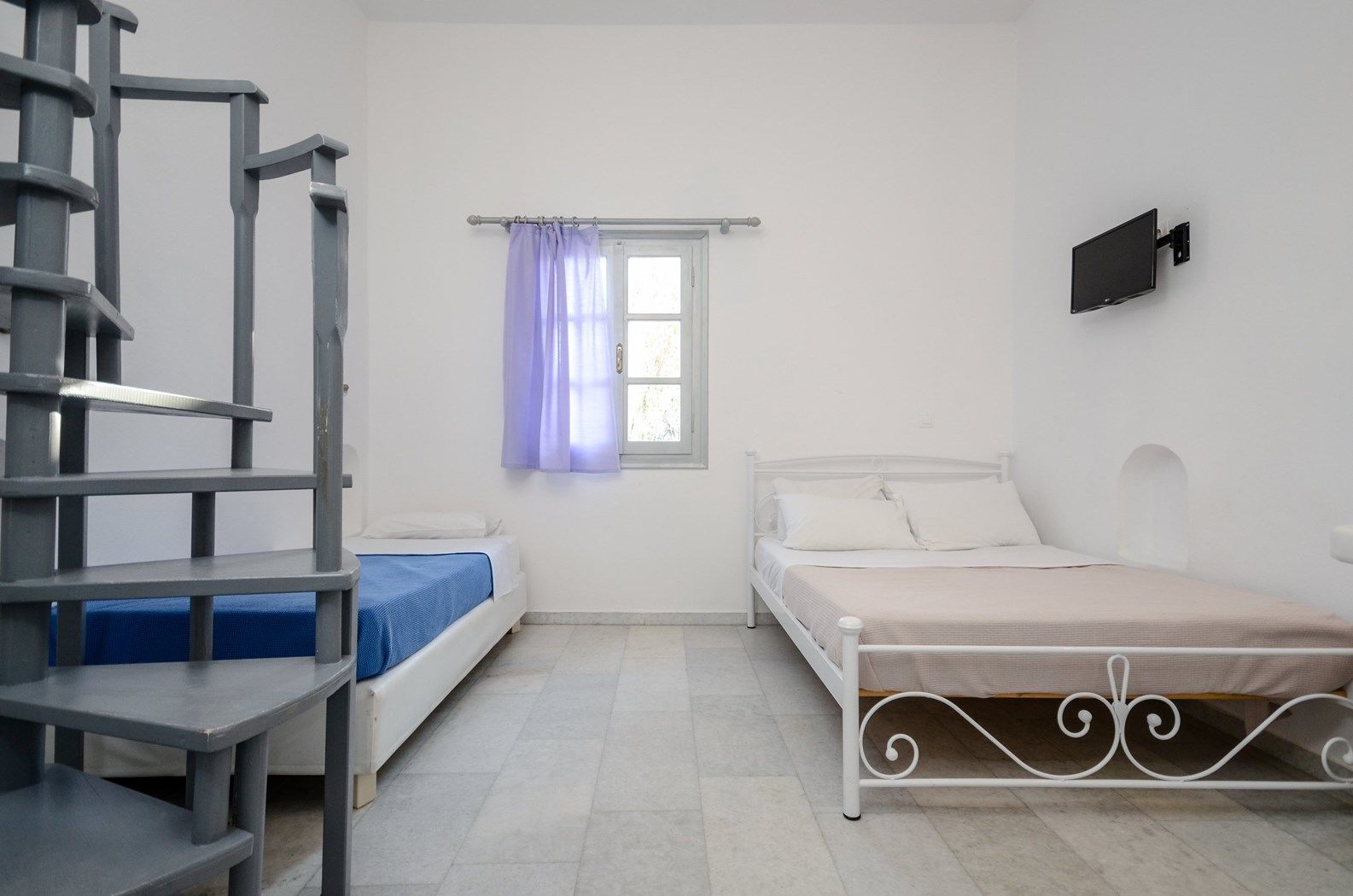 Depis Suites Naxos City Екстериор снимка